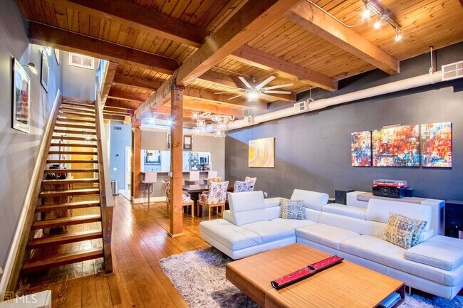 Building Photo - 205 Walker St SW