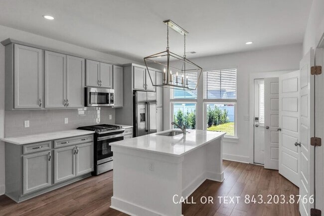 Building Photo - 507 Sound Dr