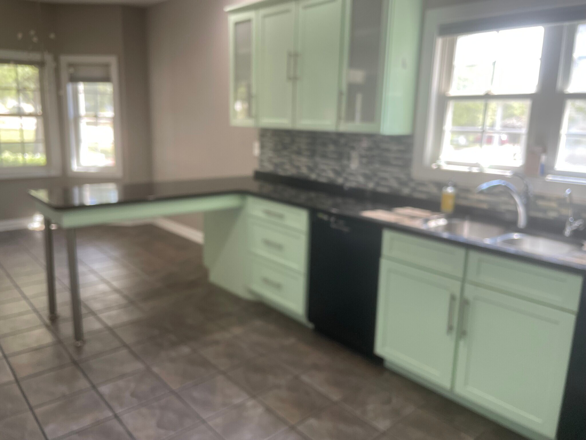 Building Photo - 5670 Honey Locust Dr