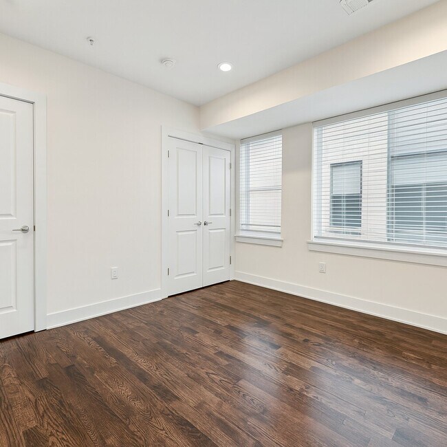 Building Photo - 1022 S 2nd St