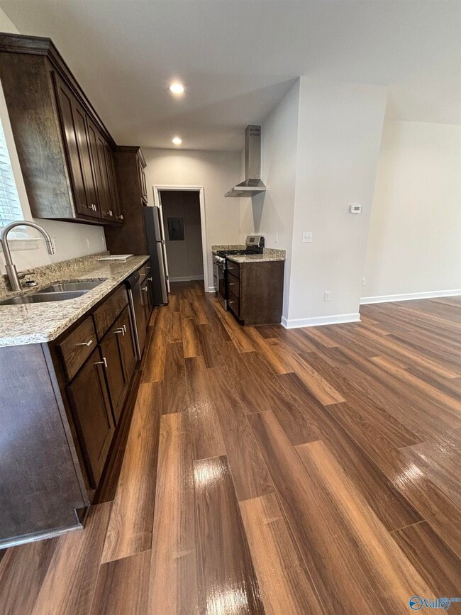 Building Photo - 16576 Jamilynn Dr