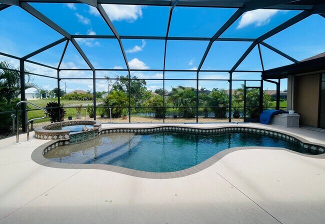 Building Photo - **ROTONDA WEST, 3/2/2, POOL HOME**