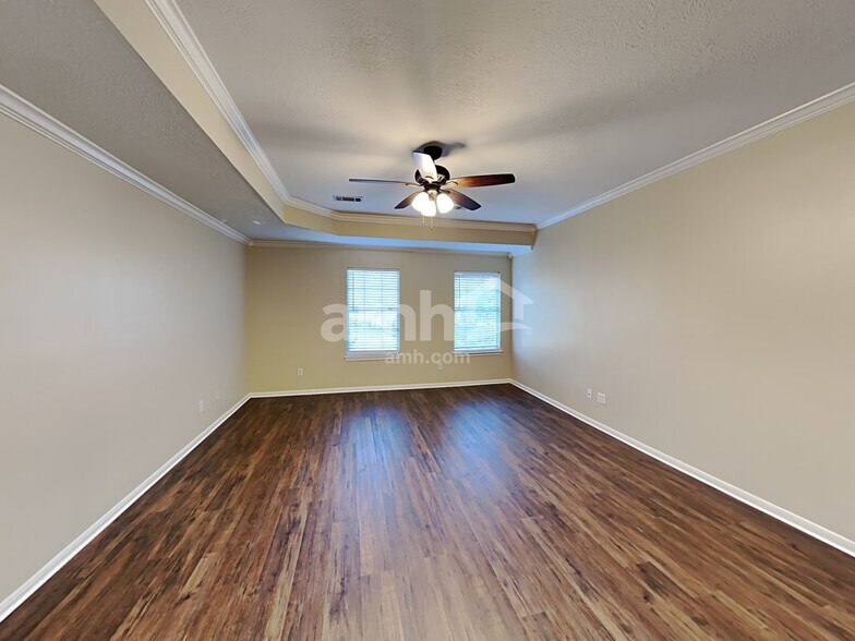 Building Photo - 4422 Hardwood Glen Dr