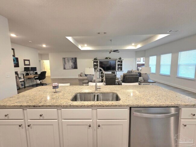 Building Photo - 8055 Silver Maple Dr