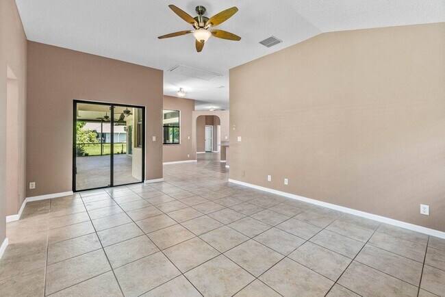 Building Photo - 11415 51st Ct N