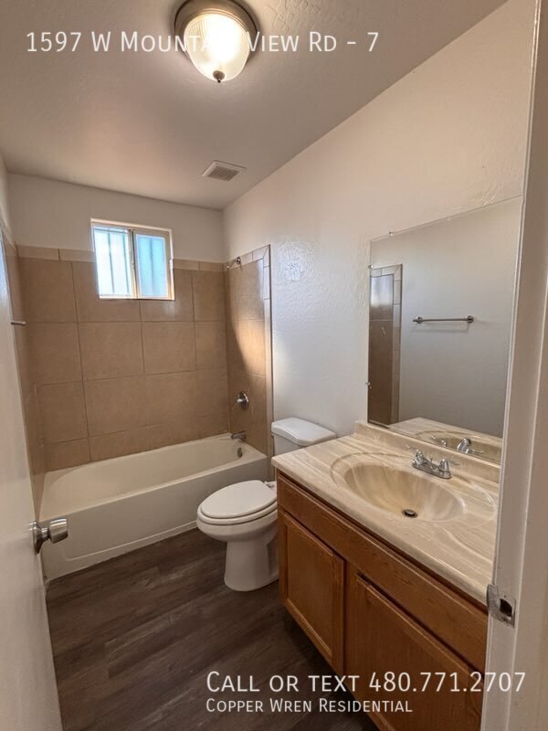 Building Photo - 1597 W Mountain View Rd