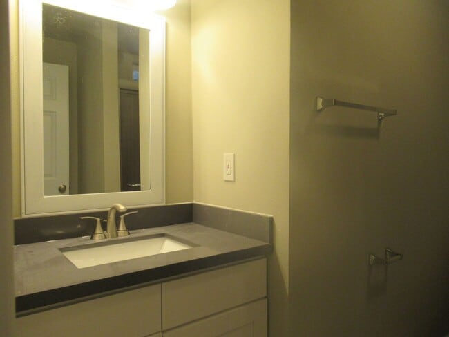 Building Photo - Updated 3 bedroom, 1.75 bath rambler in Covington