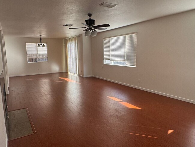 Building Photo - 4317 Spring Creek Ct