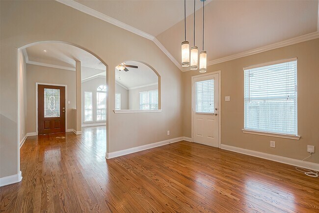 Building Photo - 11015 WARATH Oak Ct