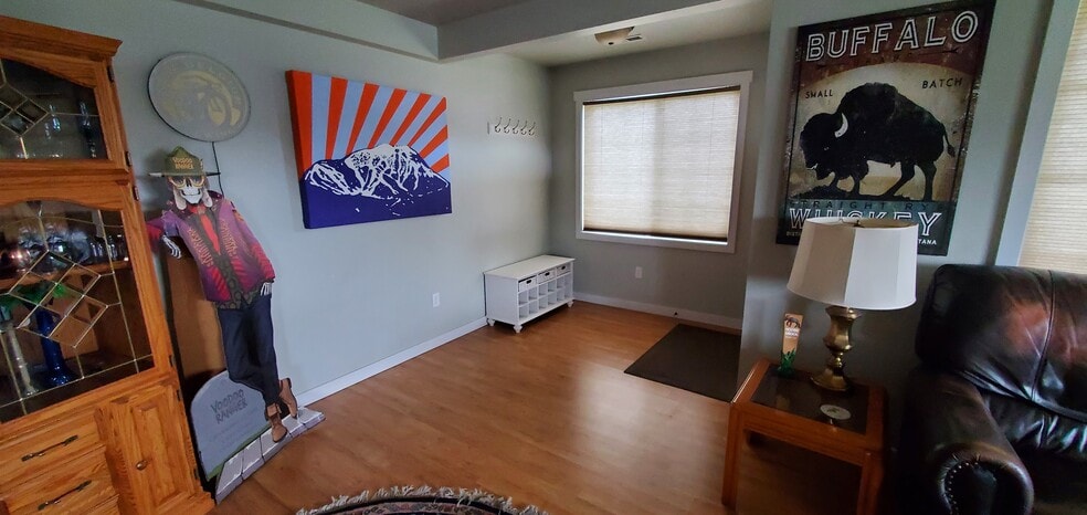 Building Photo - 36 Talon Way