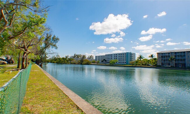 Building Photo - 8260 SW 210th St