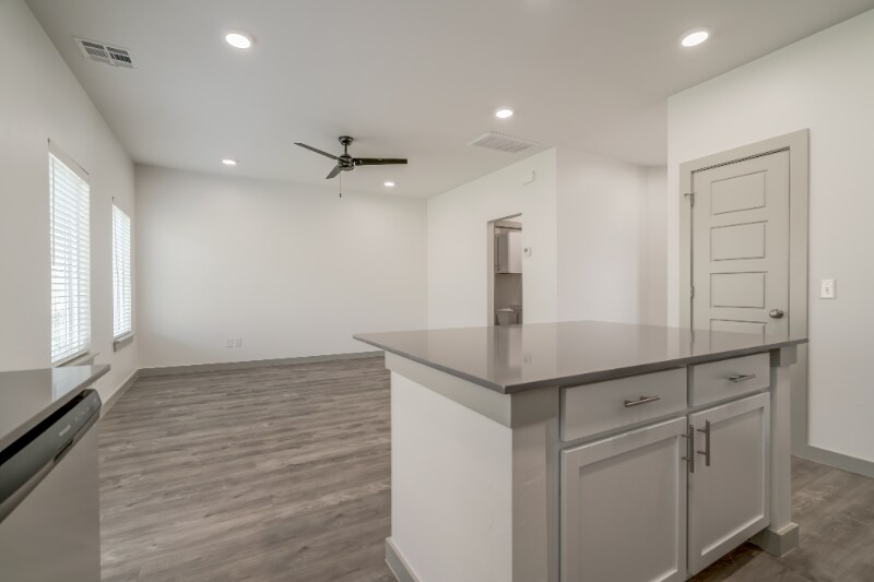 Building Photo - 13518 Vinita Dr