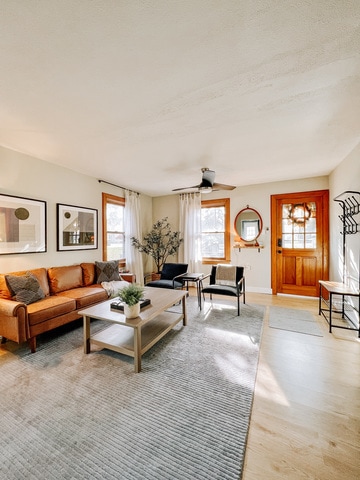 Building Photo - 1116 Adelia St