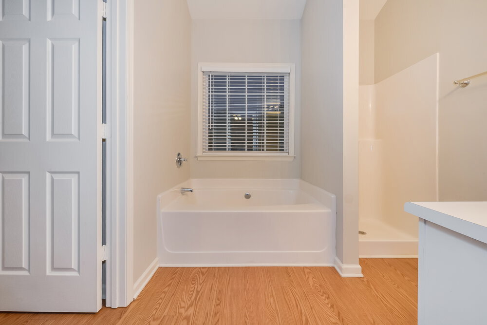 Building Photo - 204 Happy Trail
