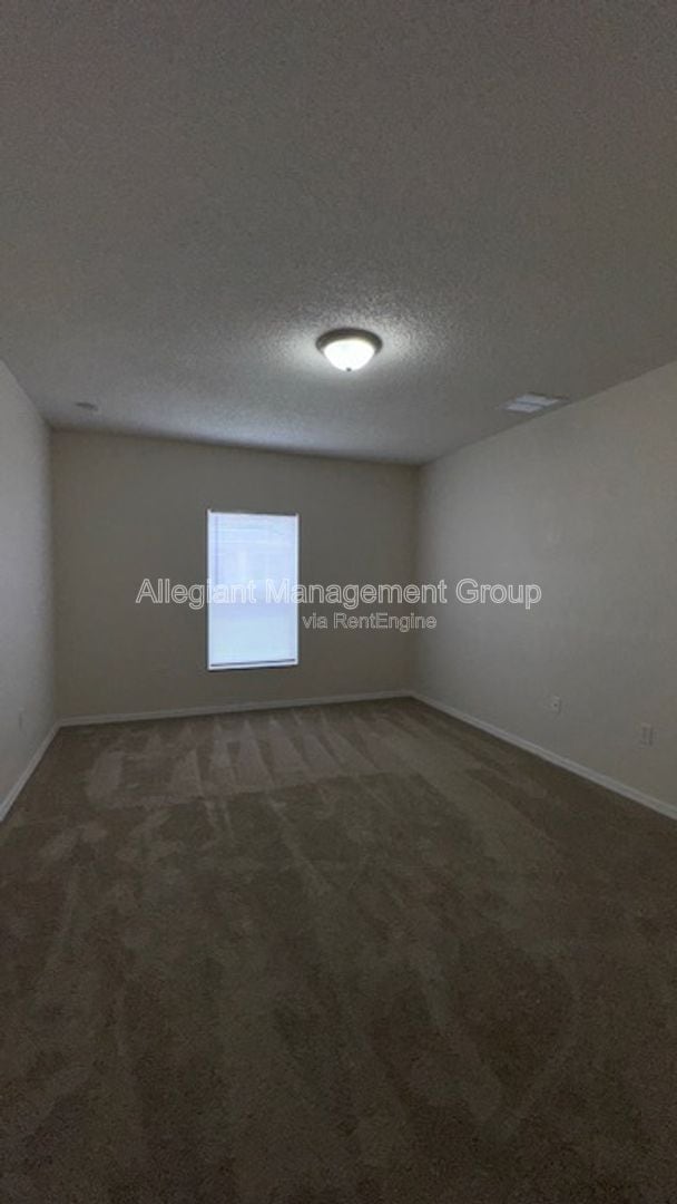 Building Photo - 939 Halifax Dr