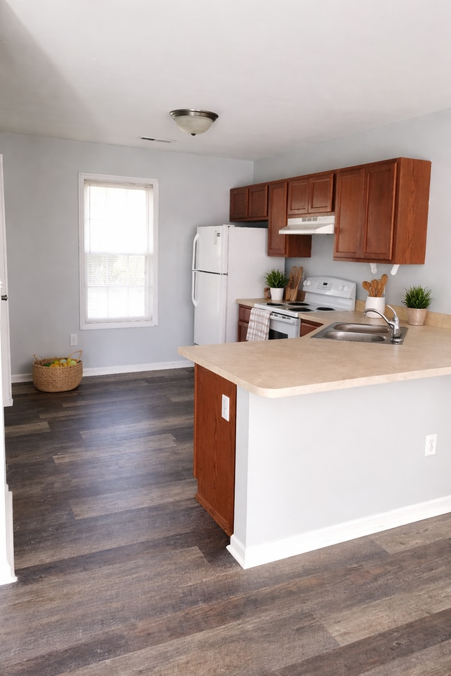 Building Photo - Cute Apartment for Rent in Benson, NC!