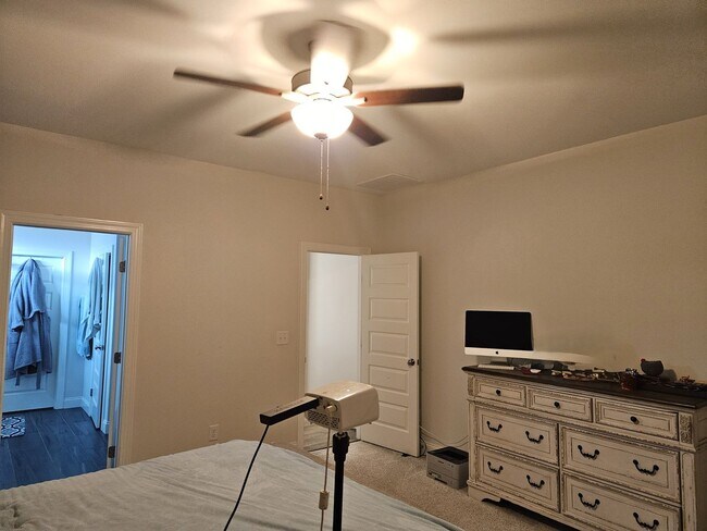 Building Photo - Gorgeous unfurnished 4 bedroom, 3.5 bath home with private pool - Wyndwater Community in Hampstead