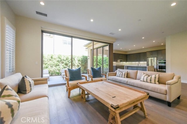 Building Photo - 121 Linda Vis