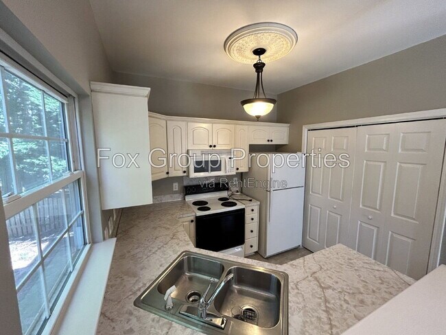 Building Photo - 1547 Cambridge Heights Pl NW
