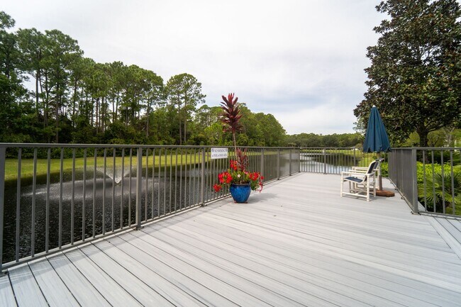 Building Photo - Belle Haven 2-Bedroom Condo with Pond View...