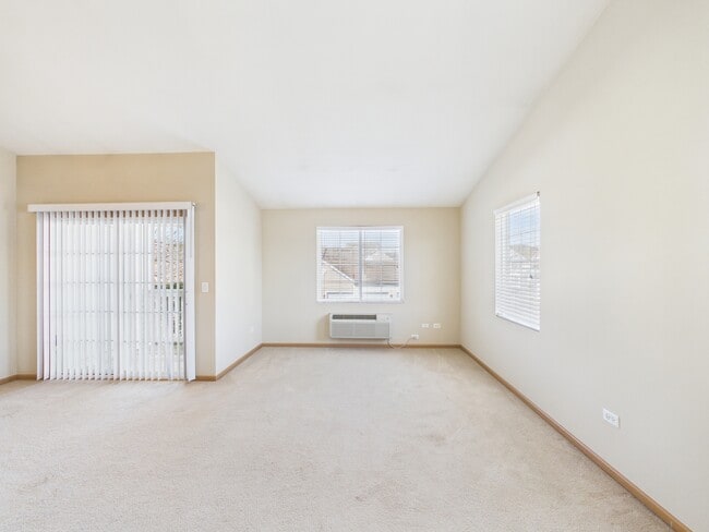 Building Photo - 917 Silverstone Dr