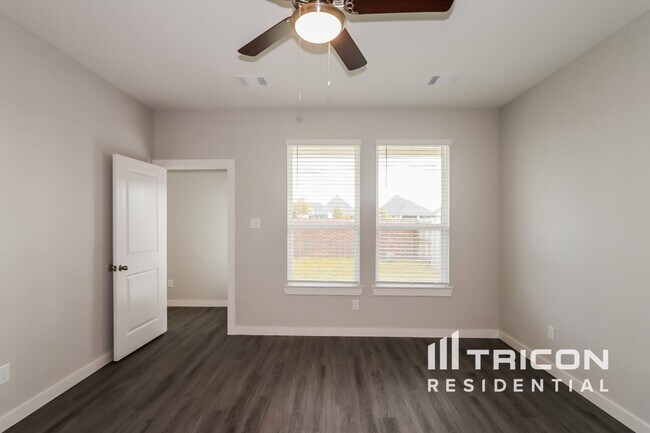 Building Photo - 23643 Gibson Frst Dr