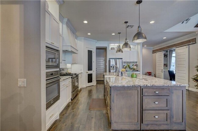 Building Photo - 4 Bedroom Home in Gated Lakes of Traditions- Backs up to a greenbelt- Pool and Playground