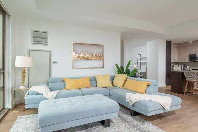 Building Photo - 99 Kneeland St