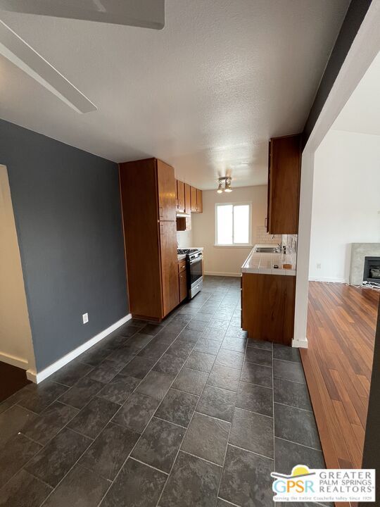 Building Photo - 8081 Constantine Dr