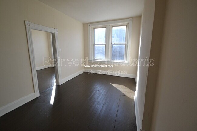 Building Photo - 1042 Marshall Ave