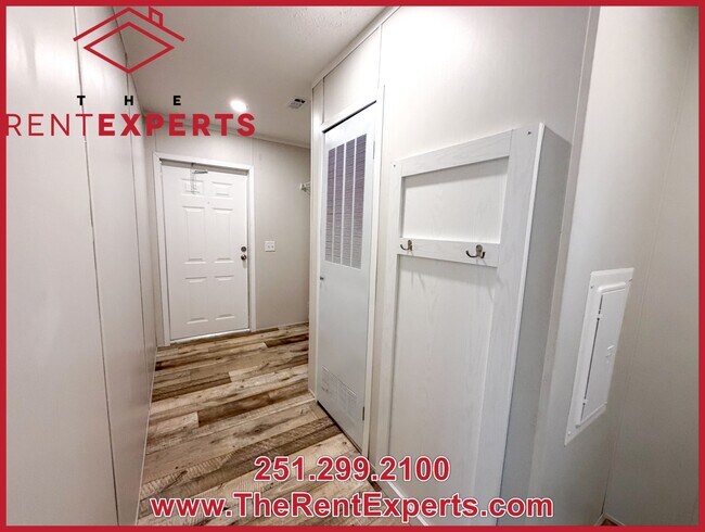 Building Photo - 4883 Christopher Rd