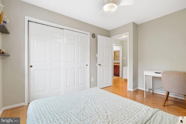 Building Photo - 3968 Clares Ct