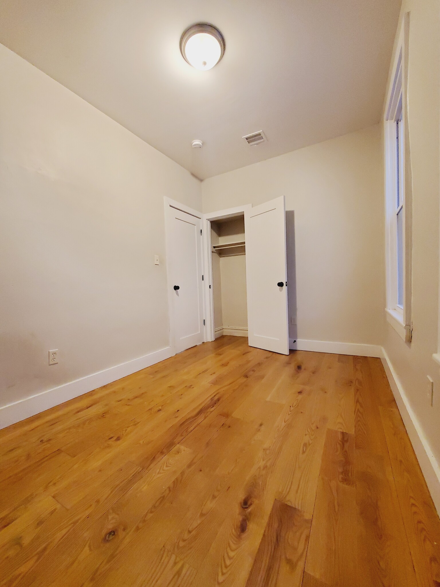 Unit 2 - 162 Clendenny Ave