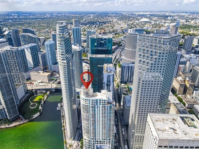 Building Photo - 300 S Biscayne Blvd