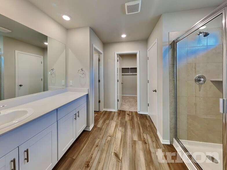 Building Photo - 3525 Stride Ln