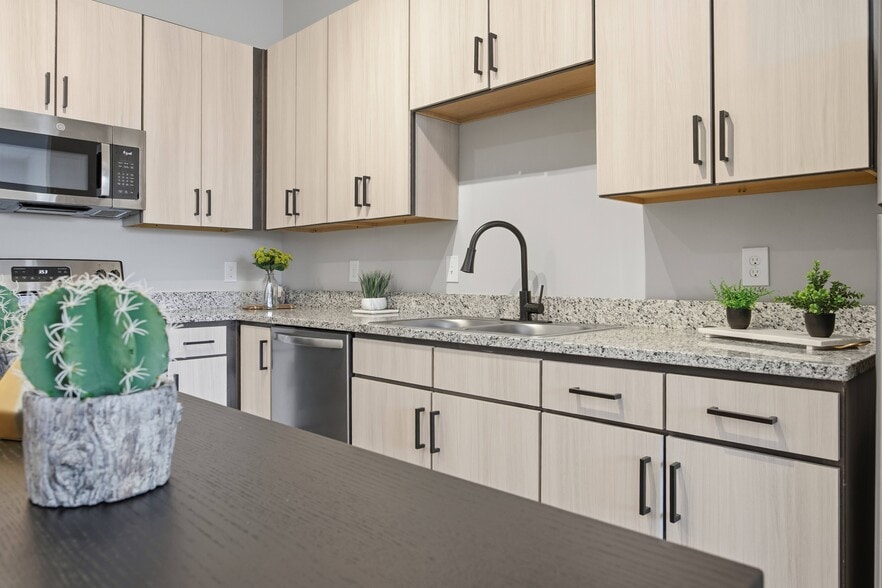 Building Photo - The Crockett