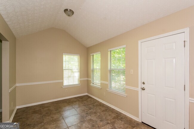 Building Photo - 40 Richmond Pl