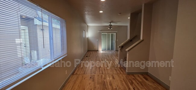 Building Photo - 2018 S Arcadia St