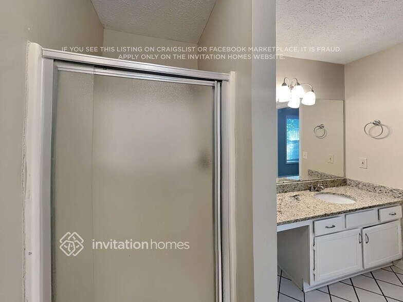 Building Photo - 2874 Overlake Run