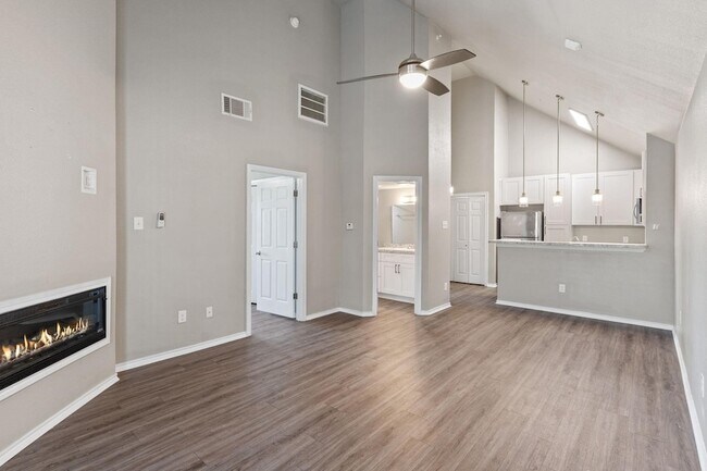 Building Photo - 6108 Abrams Rd