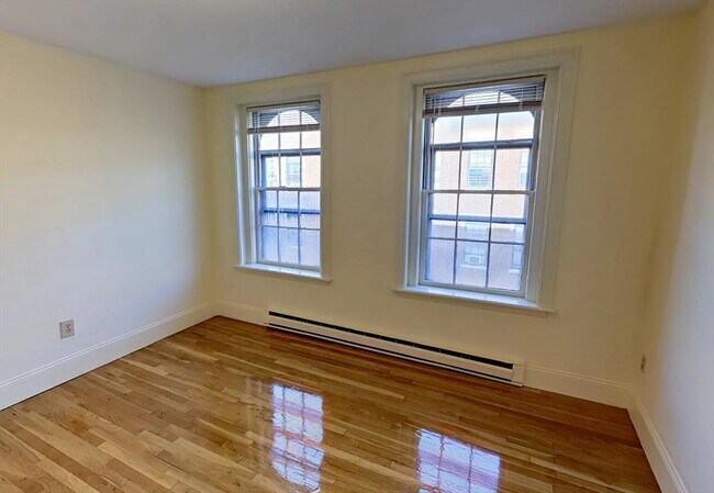 Building Photo - 88 W Cedar St