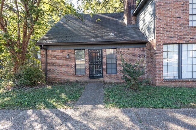 Building Photo - 512 McElroy Rd