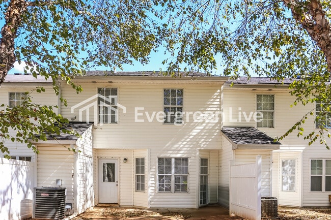 Building Photo - 5893 Strathmoor Manor Cir