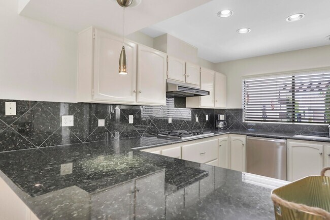 Building Photo - 78480 Montego Bay Cir