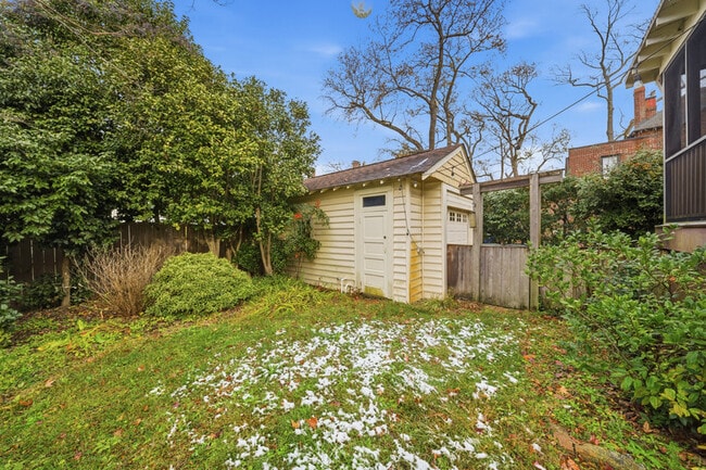 Building Photo - 710 Georgia Ave