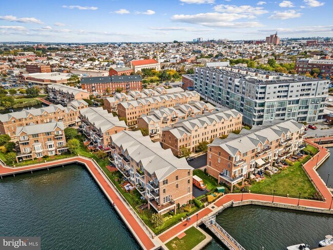 Building Photo - 2614 Lighthouse Ln