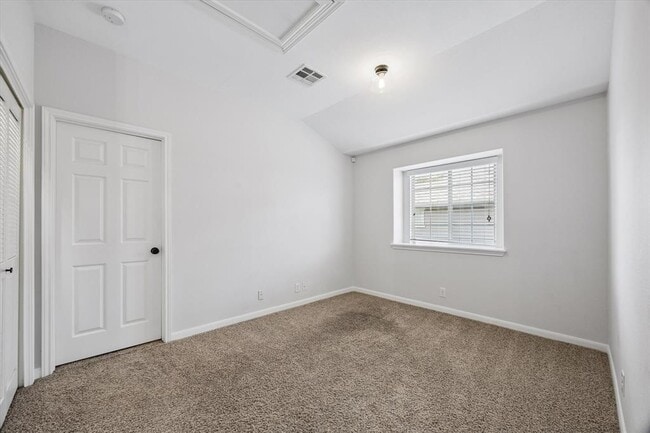 Building Photo - 3101 Davis Ln