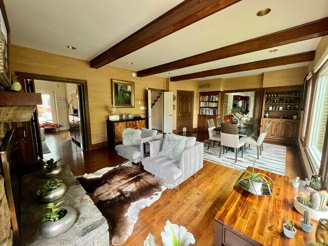 Building Photo - 5112 Cape Cod Ct