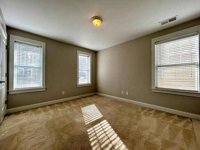 Building Photo - 1920 Lela Avenue