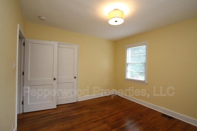 Building Photo - 111 Timothy St